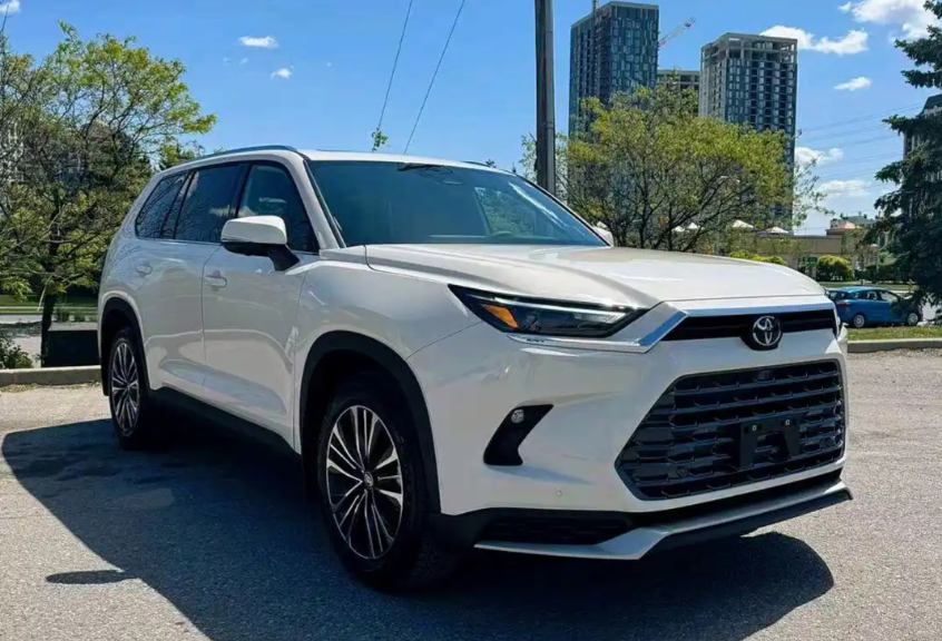 以前谁敢想，加价神车汉兰达、荣放，现在跌到卡罗拉曾经的价格！