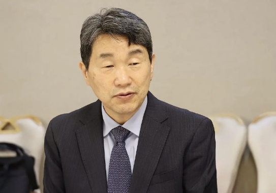 韩国军队进入警戒态势令全体韩国人始料未及的是，短短140天内，韩国接连迎来3