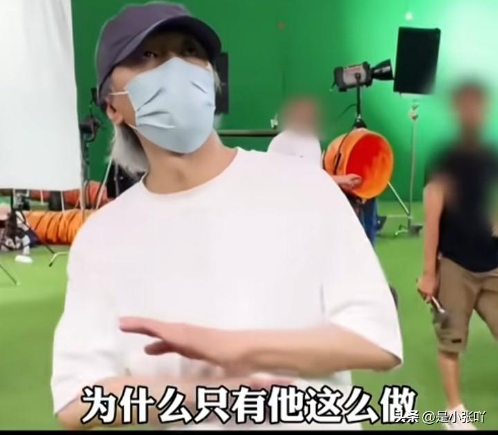 功夫女足票房爆了但最值得关注的，不是票房多少。而是周星驰把这几年虚高的票价，又