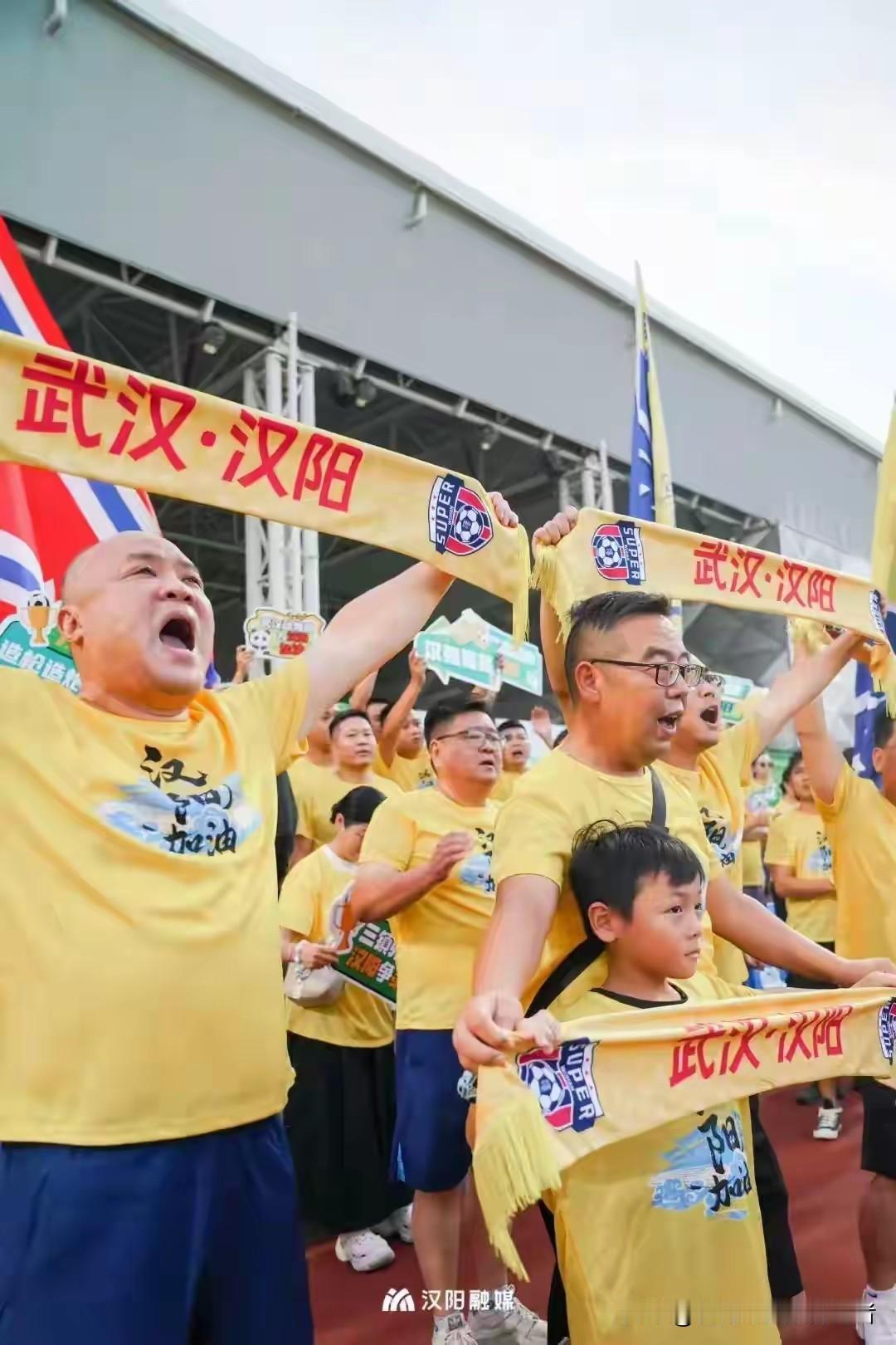 武汉长江生态廊道全线贯通：绘就“每天不一样”的城市新画卷。82.89公里的