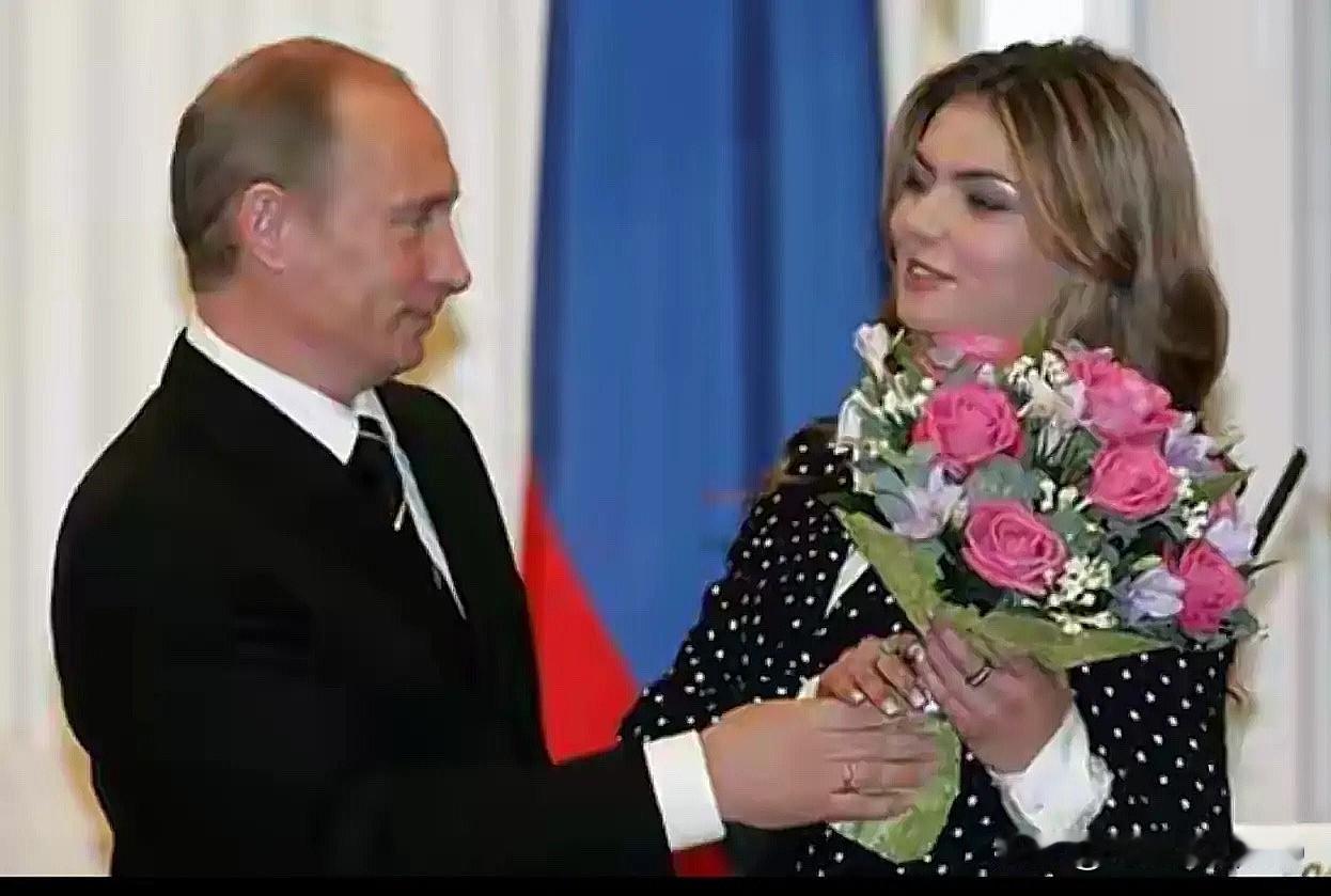 哈哈！普京向全世界证明，年龄不是问题，敢爱才是真理！70多岁的俄罗斯总统普京，