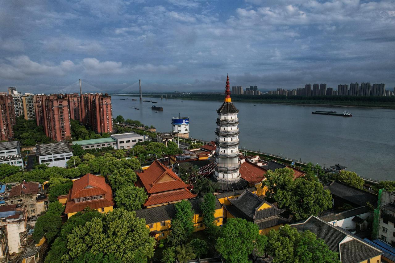 刚从安庆归来，忍不住说说4个真实感受！1. 老城气质太独特了安庆是座特别