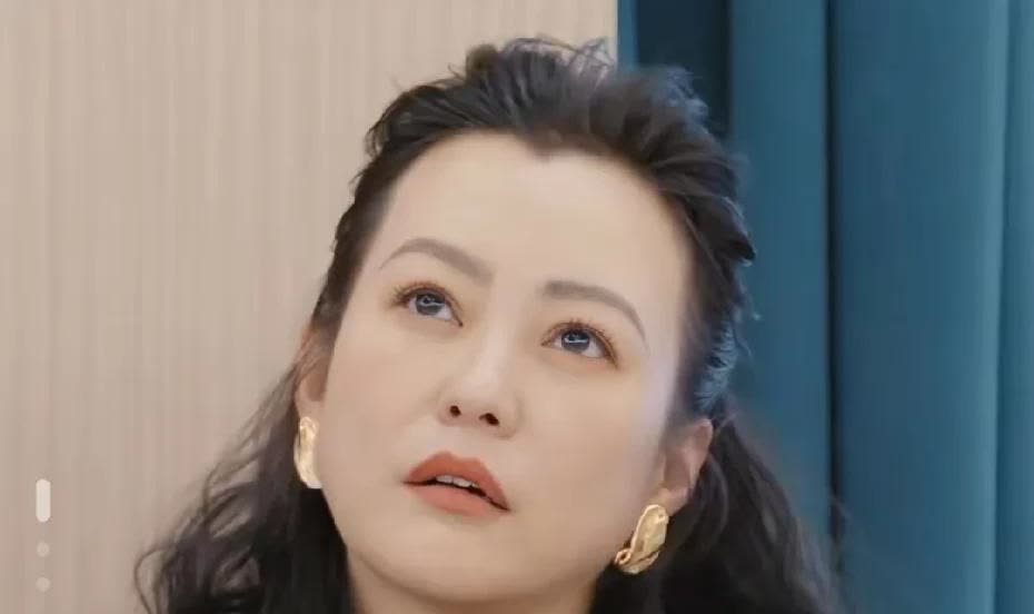 郝蕾这次可能真的完了，大概不会再担任《无限超越班》的导师了，不是因为她不够资