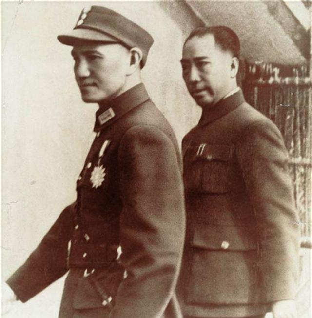1942年，得知李开峰叛变投敌，戴笠震怒，抛下重金：“谁能除掉李开峰，赏金二十万