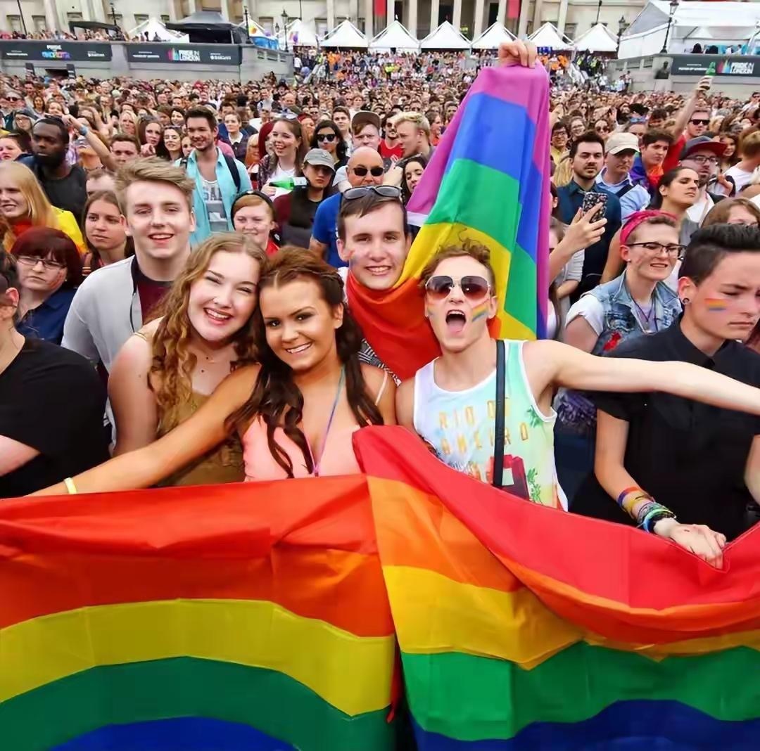 在欧洲伪装成LGBT竟然成为了一门生意？是的你没看错！如果你生活在欧洲，那么