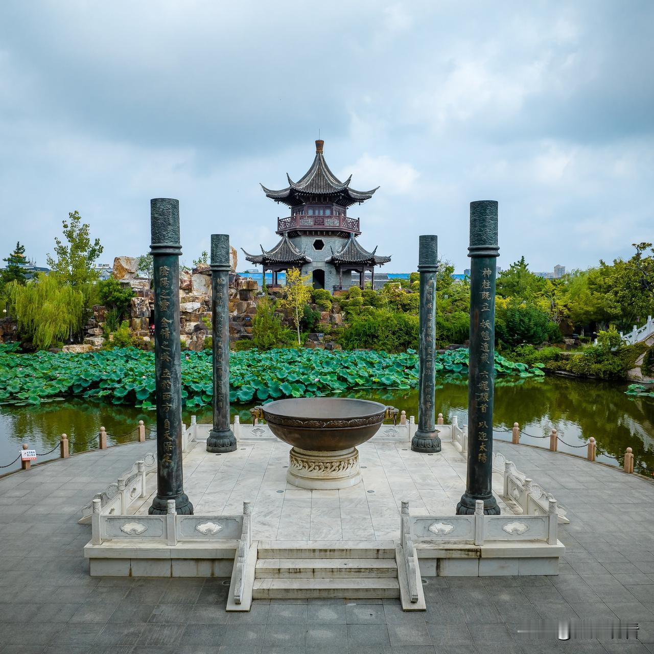 淮安府衙隐藏款是知府大人的后花园，你逛完威严的淮安府衙别着急走！后院的余乐园才是