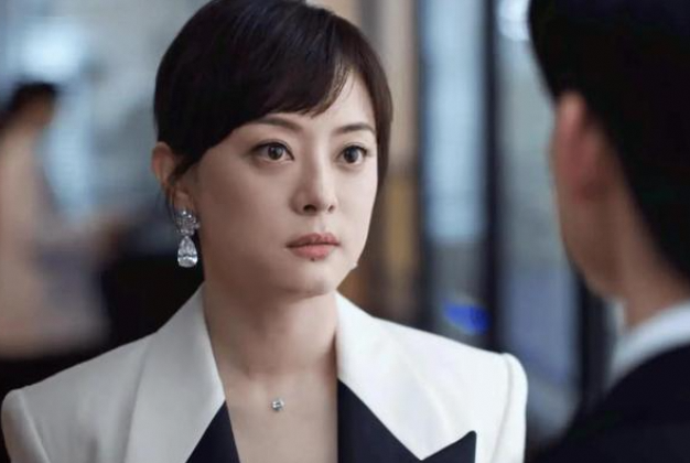 孙俪“获奖感言”火爆全网，张艺谋评价终被认可