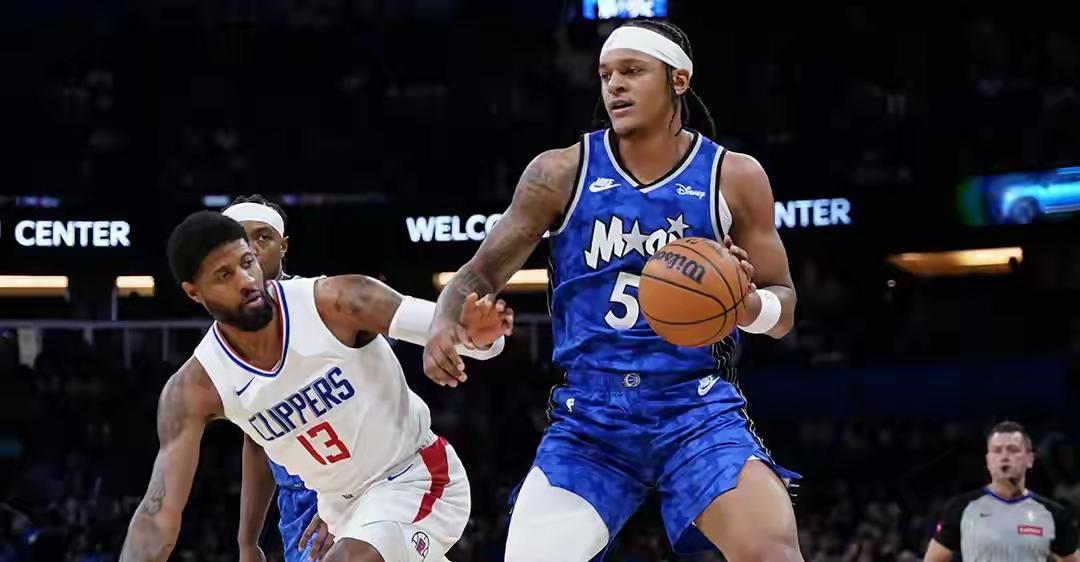 班凯罗和小瓦格纳，真是难堪大任，魔术输给76人，怎么去打黄蜂了。一、魔术的发挥