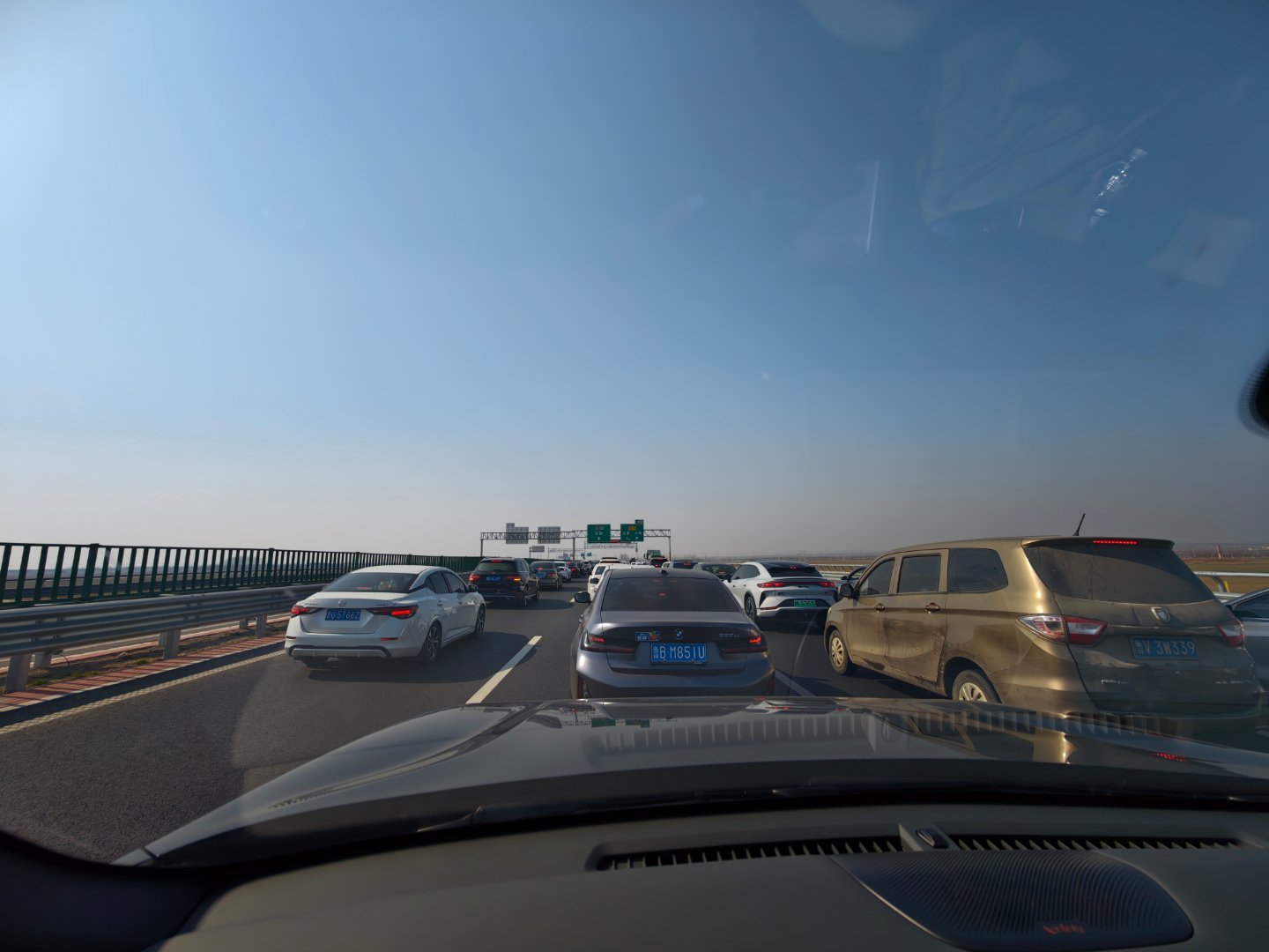 大年初二不能做哪些事要我说就不要上高速一上午才刚出青岛地界车太太太多了日照