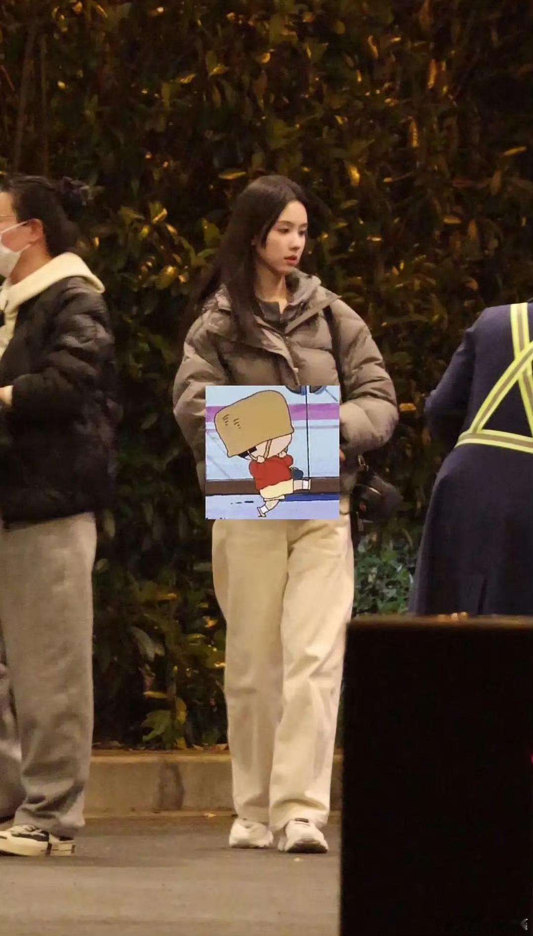 陈都灵玩偶定妆白幼薇的发型还原了公主切造型，真的好适合嘟嘟啊