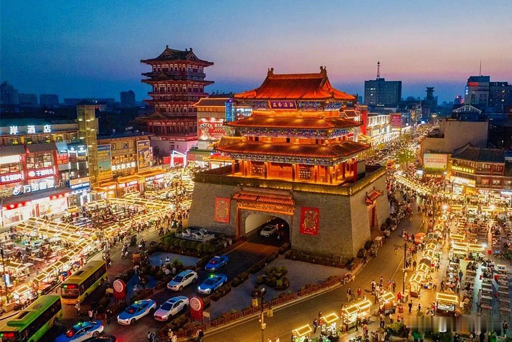 郑州成了省会，开封洛阳都没争过，到底为啥？郑州不靠古迹不靠运气，靠的是铁轨和算