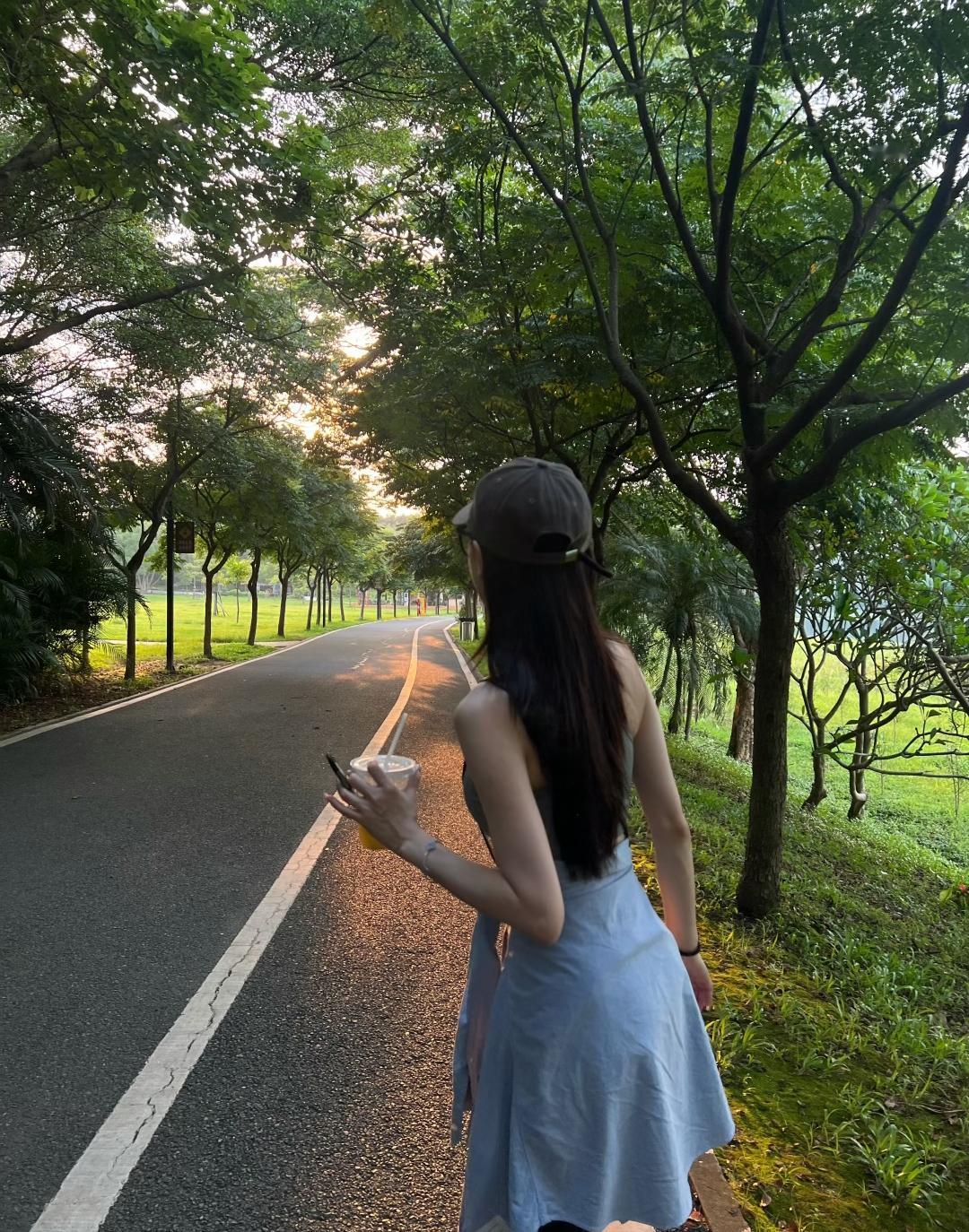 上周去看中医，我直接被老大夫安了个武侠小说人设——“行走的寒玉床”！刚把