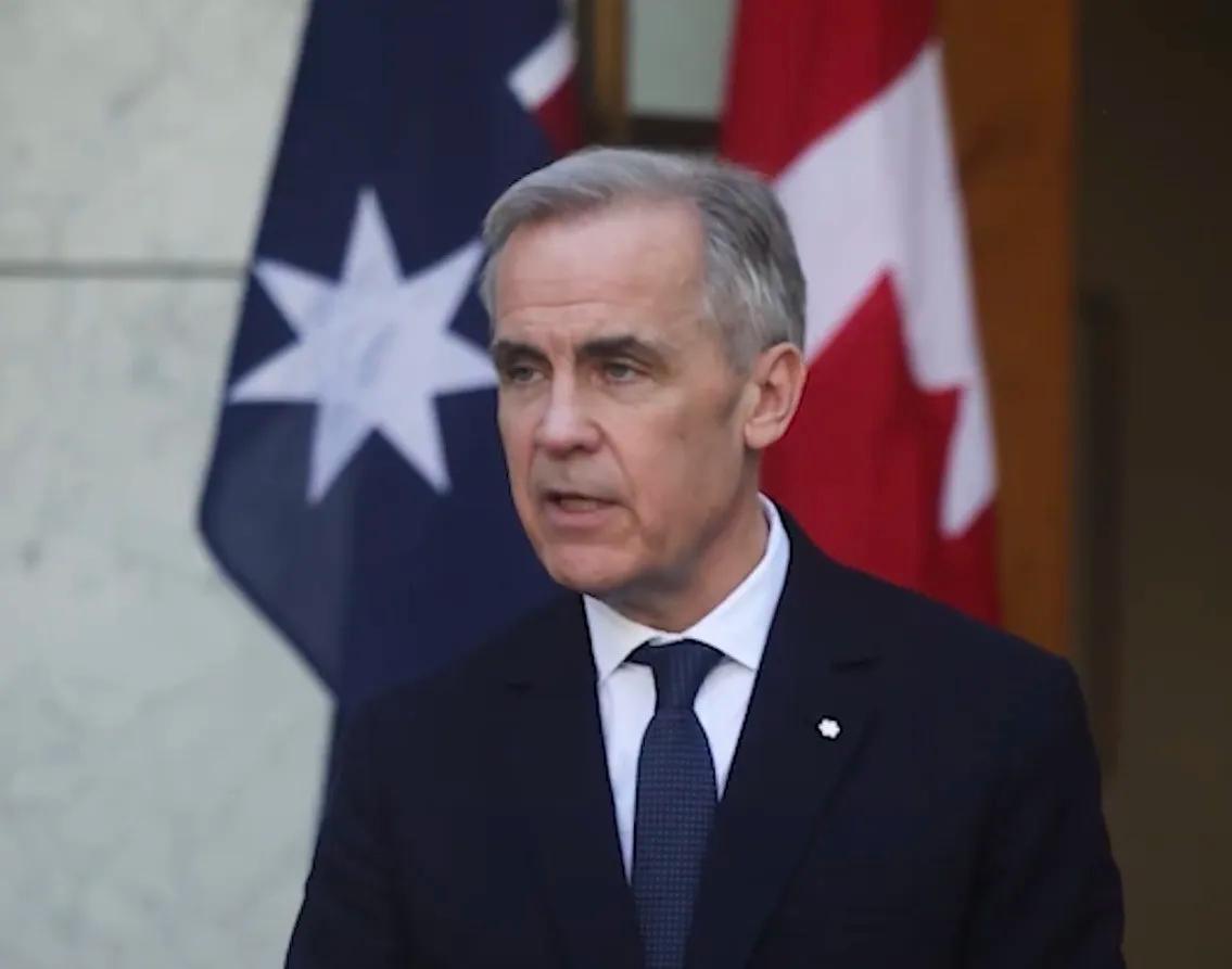 卡尼发文强调霍尔木兹海峡的安全通道，谈及国际航运自由，只有伊朗被明确谴责，法国总