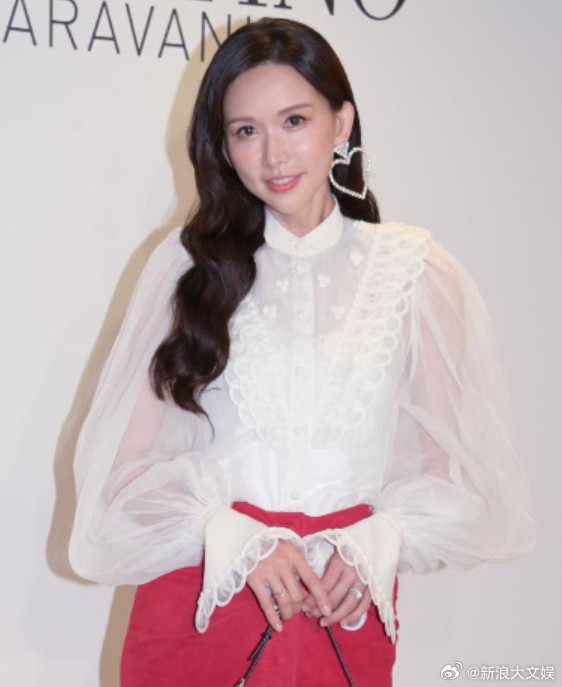 林志玲回应复出拍戏据港媒，林志玲受访时被问到时隔8年参与拍摄《玉兰花开君再来》