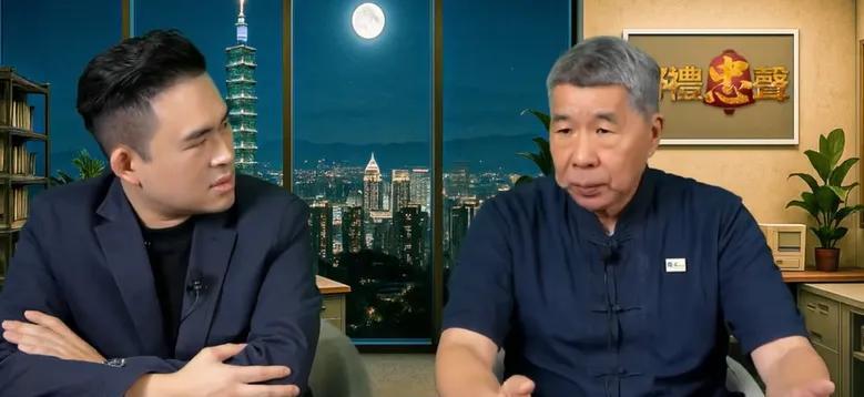 张亚中最近上了王炳忠的节目，他提出一个观点中国国民党不能落入民进党的“反中”圈套