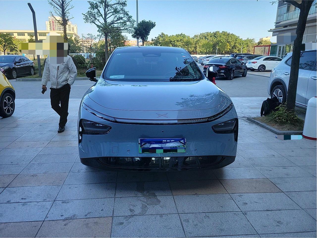 小鹏G7很好，开八个月就卖？前两天验了一台小鹏G7，2025年6月上牌的702