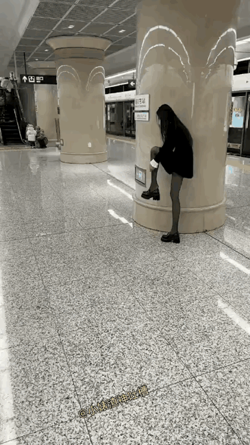 我觉得她们是两夫妻，你觉得呢？