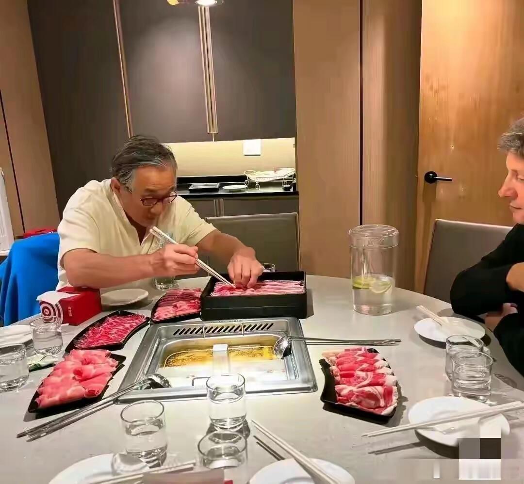 成龙都这么老了？！​​​