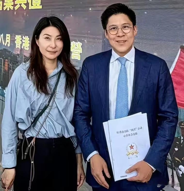 霍启刚，骄傲发文。​​8月16号晚8点半，霍启刚发了条长文，分享13岁儿子