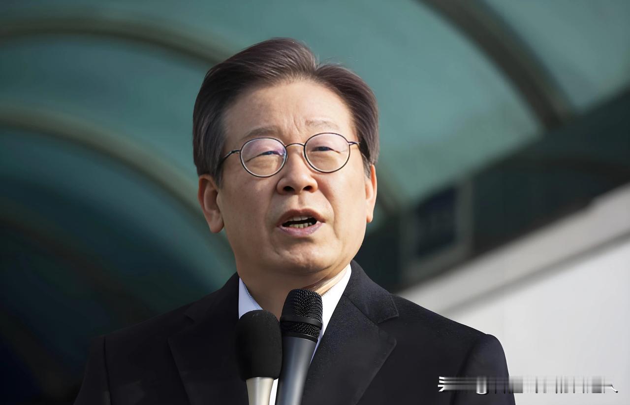 韩国APEC峰会沦为“海上笑话”!很多人以为,1700名全球CEO齐聚是韩国的“