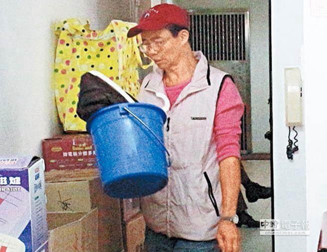 梅艳芳母亲离世，很多人第一反应就在讨论，剩下的遗产，74岁的梅启明能不能拿到手。
