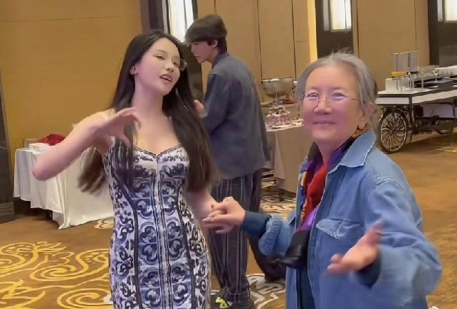 王力宏，离谱大瓜！9月10日，王力宏突然被曝出一个离谱大瓜，有网友在演唱会庆