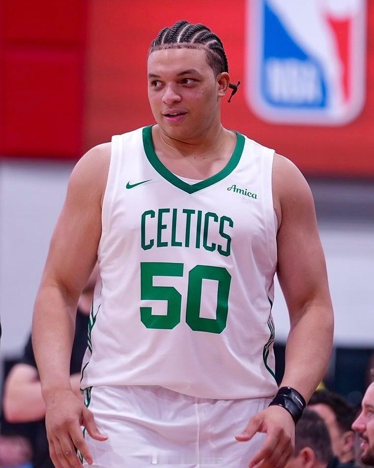 白色是显胖啊[笑着哭]nba夏季联赛​​​