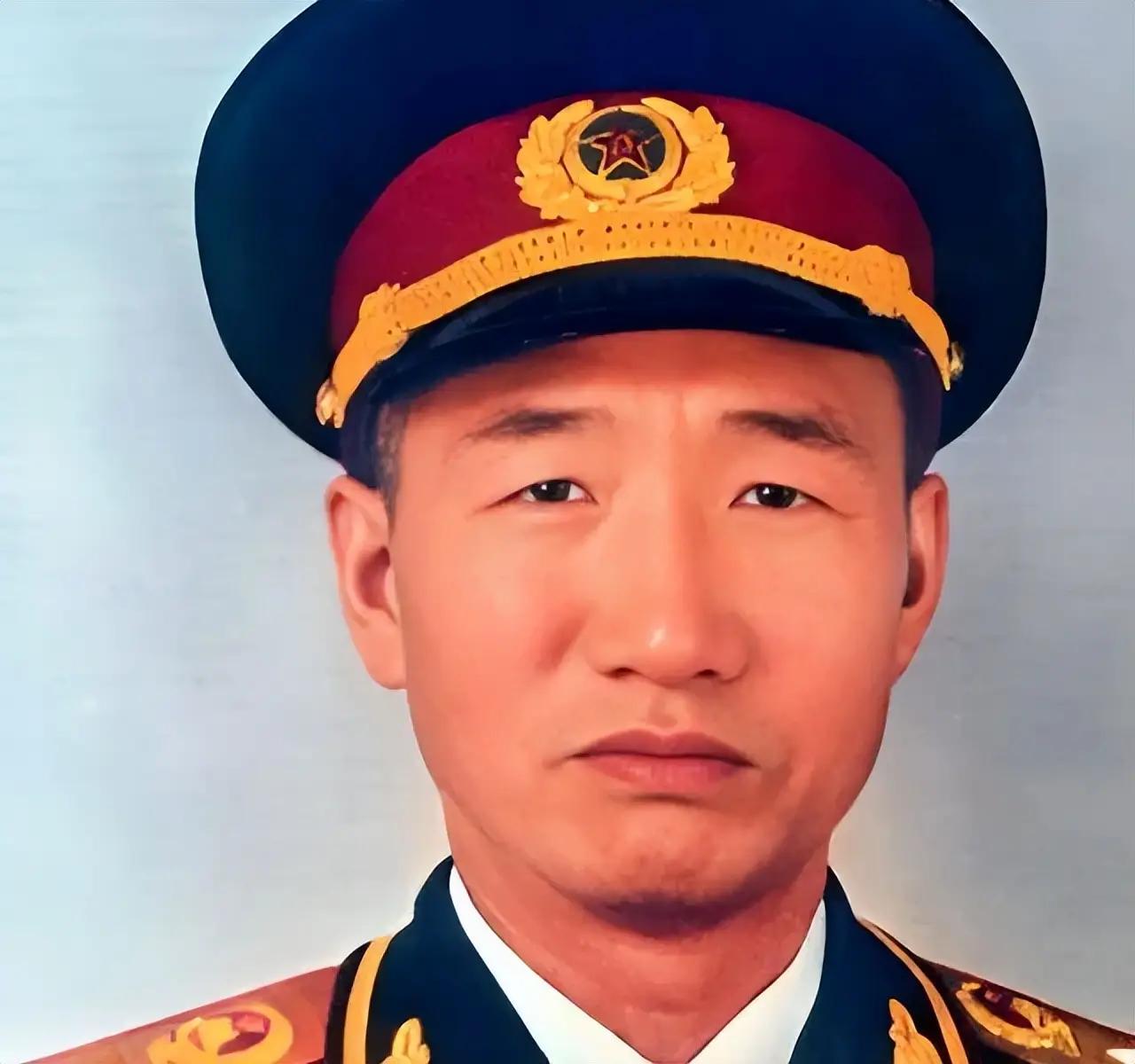 1979年，徐向前接到著名将领郑维山的信，信里提到他日子过得拮据。徐帅立刻给总政