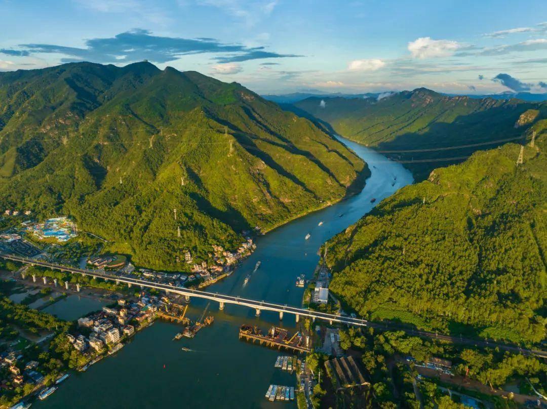 清远财政表现优异！2025年清远市地方财政收入为208.12亿元，自然口径增