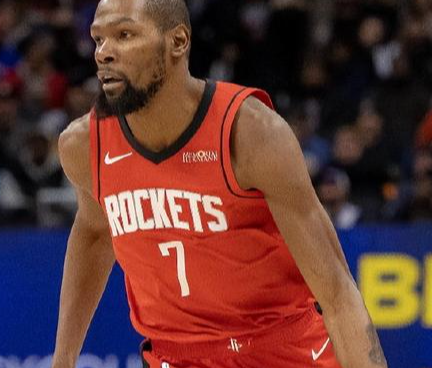 大胆预测一下明天没有杜兰特的火箭，申京被西卡打成玩具，全队框框打铁，靠前场篮板打