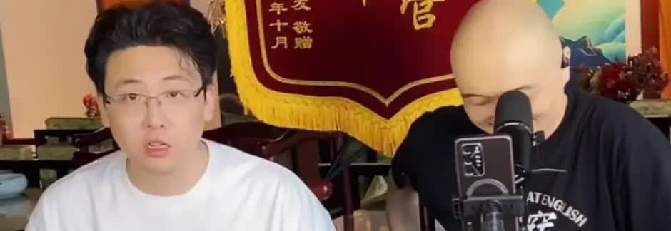 为啥说这俩人恨郭德纲恨到骨子里？就是盼着德云社马上崩盘。他们心里清楚，就算德云社