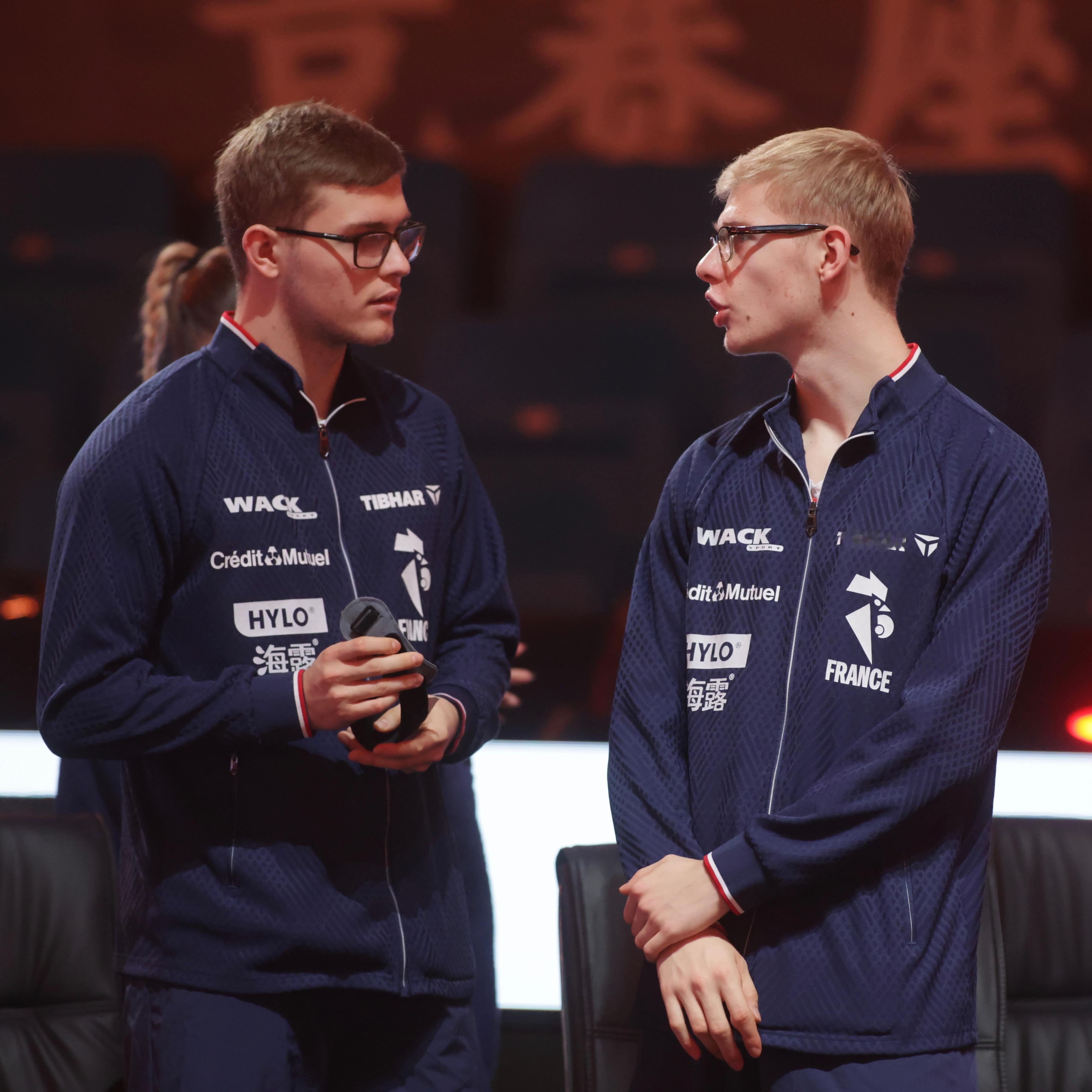 5318【勒骨】哥弟：（只是聊天）摄影师：就爱看这个多拍几张😋