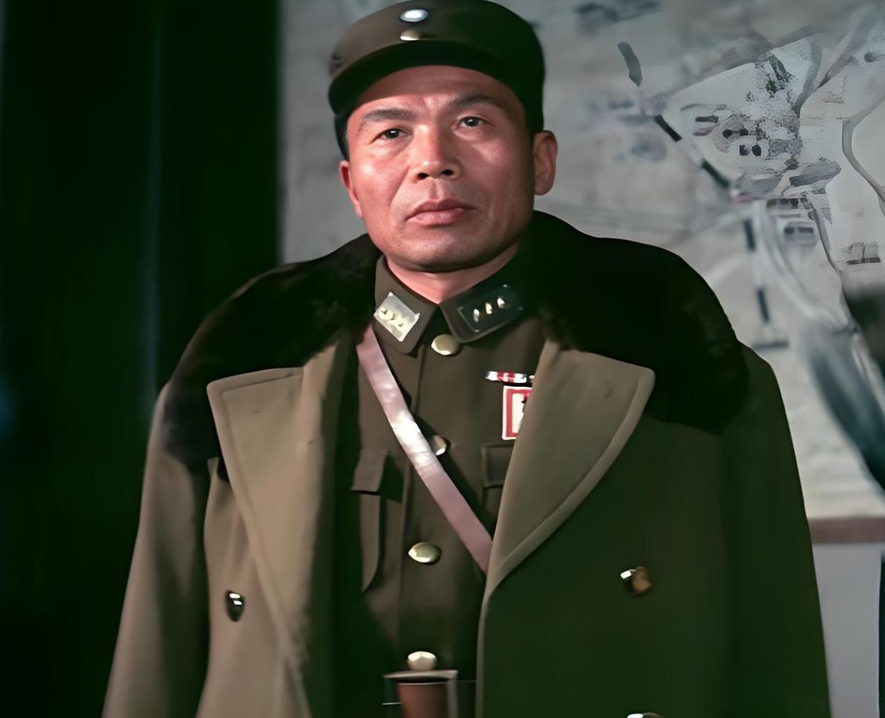 同为广西人，李宗仁和李济深谁的地位更高？咱就这么讲吧。德公可以在任何人面前炫