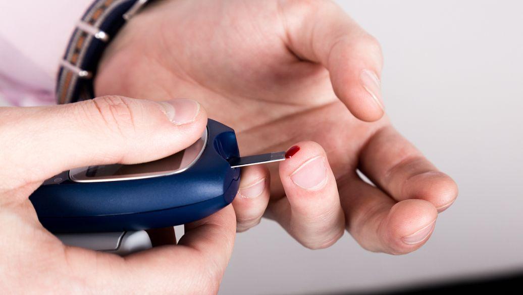 肥胖不是最危险的！身上这3个部位变黑，或是糖尿病并发症信号皮肤变黑，放在普通