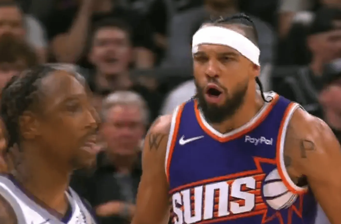 NBA常规赛，太阳以120-116战胜国王。太阳球员德文-布克赛后接受采访被问