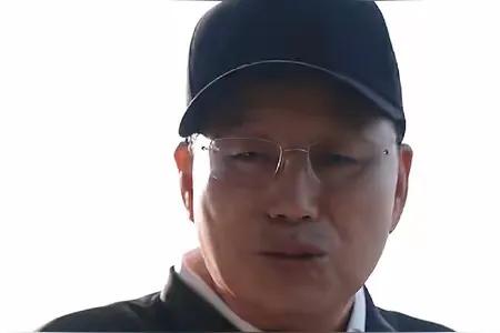 张总还是太自信了。也有可能是张总的儿子自信。说句很直接的实在话，问界在华为掌