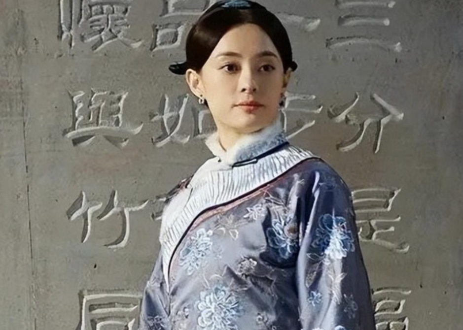 1900年，慈禧问周莹：“你有丈夫吗？”周莹回答说：“太后，我守寡14年了！”慈