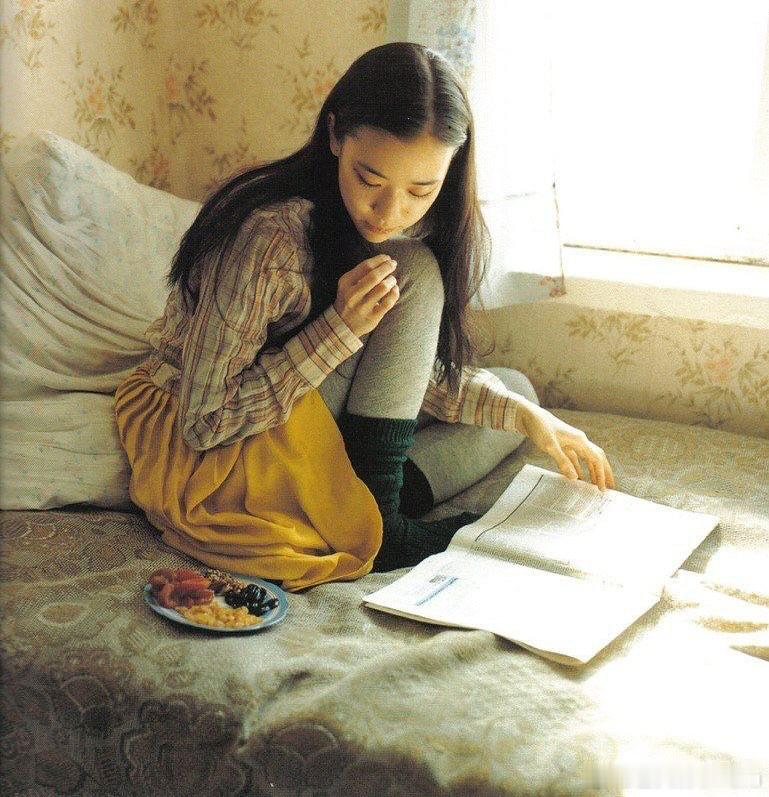 一组苍井优2007年在西伯利亚拍摄的写真