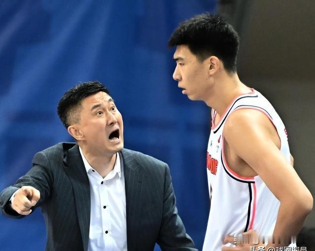 CBA【藏疯了！萨林杰+萨姆纳+焦泊乔全休，杜锋故意给季后赛留杀招？】离谱到家