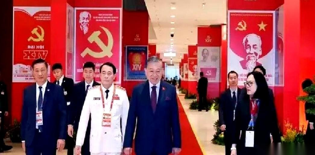 范明政那张脸，黑得跟锅底似的。镜头就那么怼着，我估计他自己都想把摄像的机器给砸