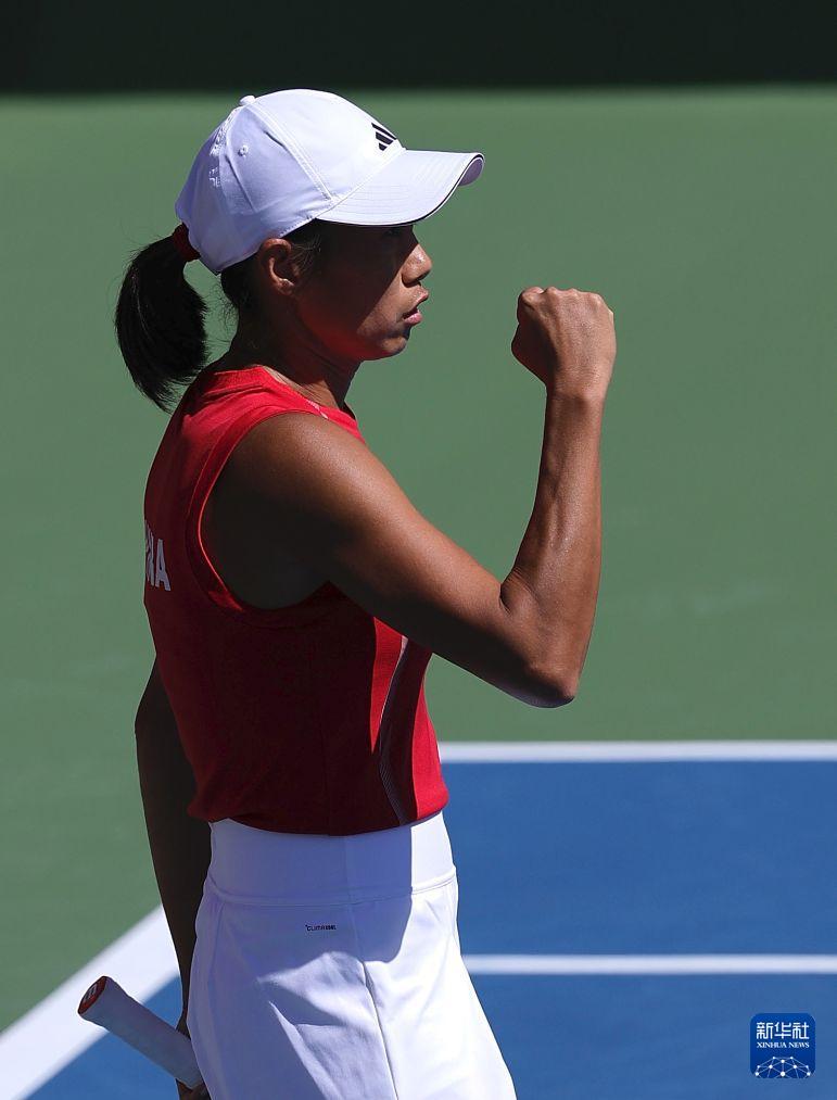 13:30！亚运网球女单决赛中国德比，张帅VS王曦雨，金银牌已提前包揽！