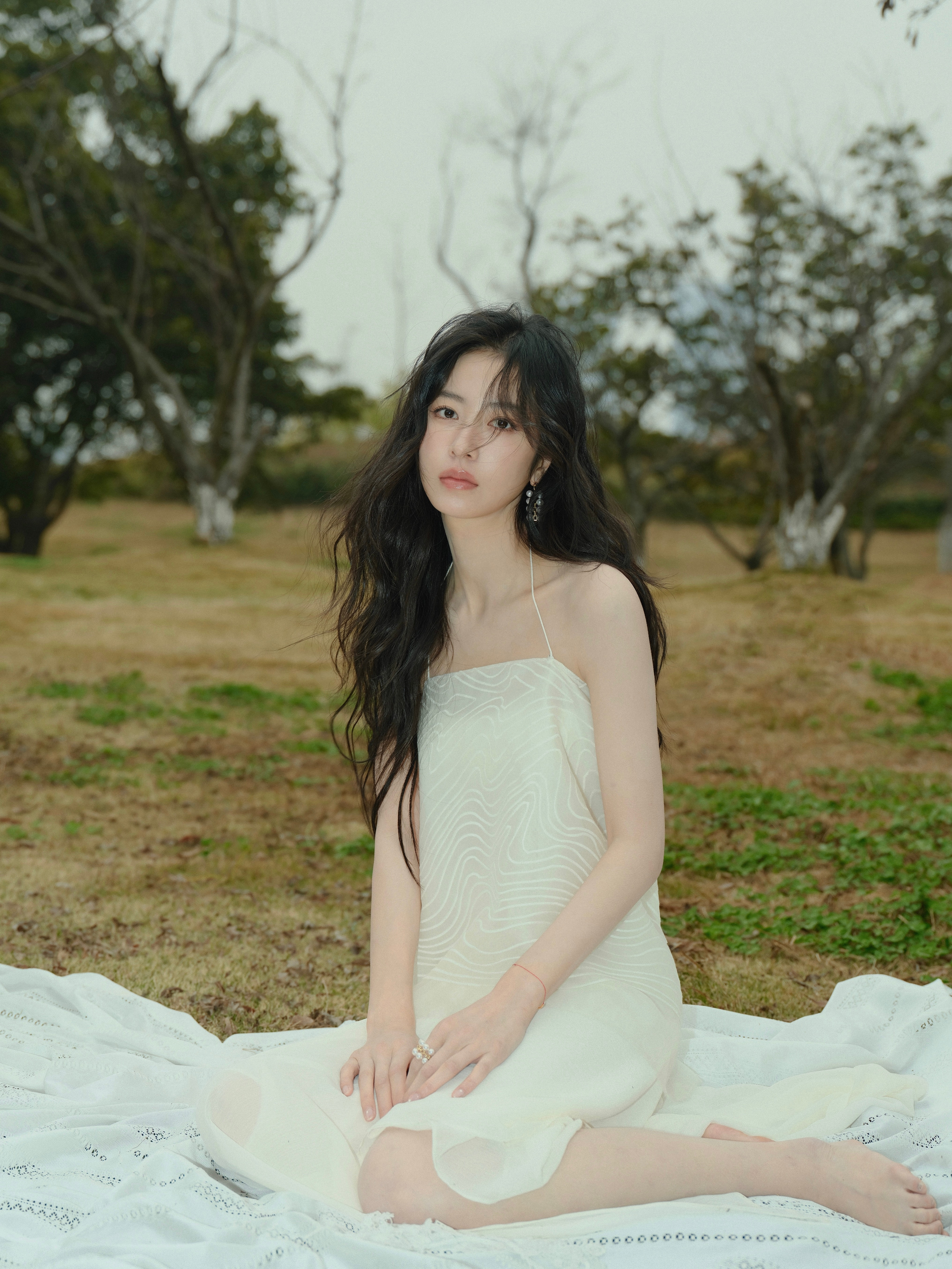 周雨彤✨活力之夜户外拍照中国电影120周年活力之夜