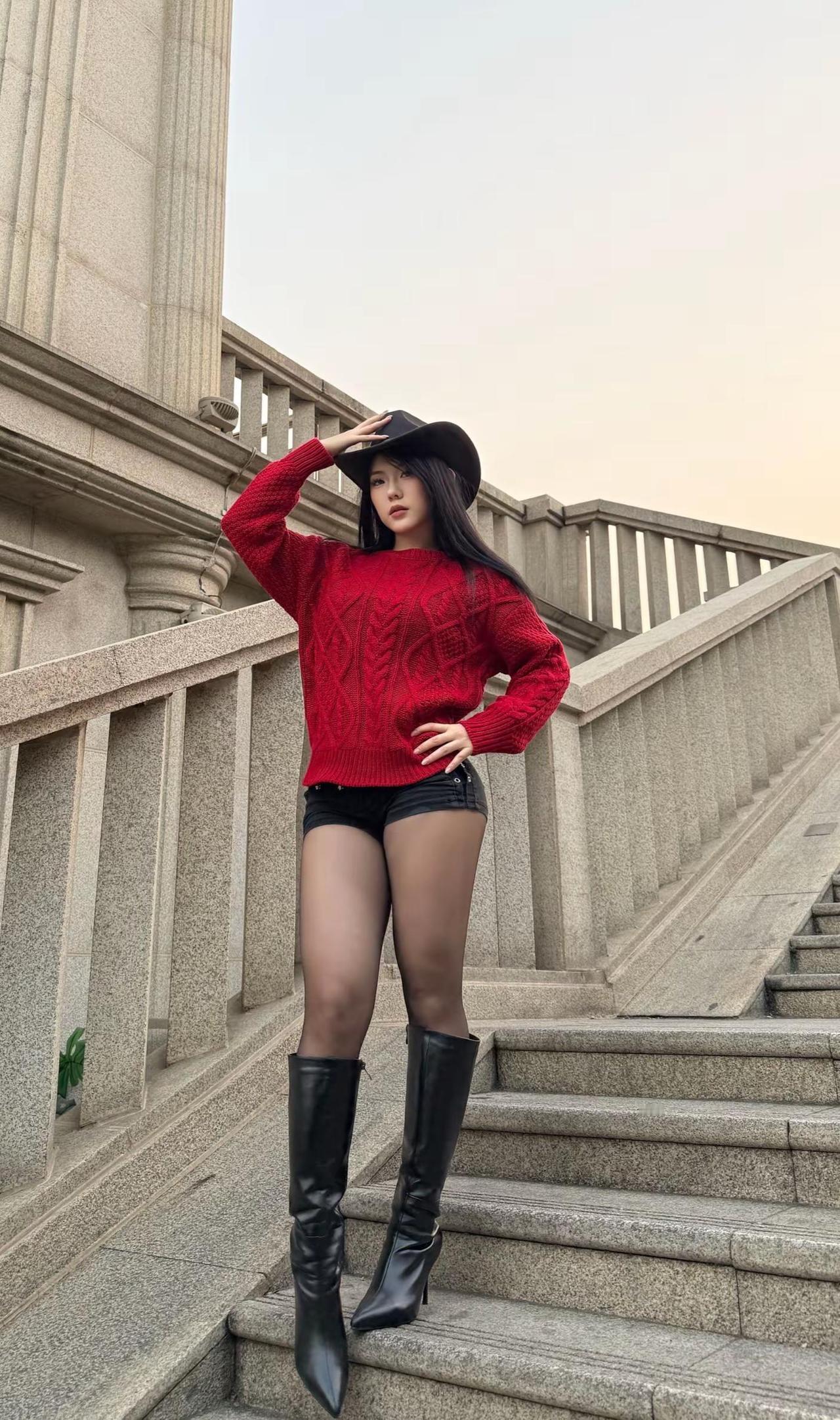 时髦小姨就这样给的红包最多了新年穿搭风衣街拍