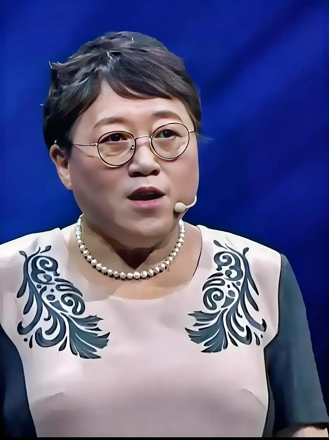 成年人的爱情：从“需要”到“选择”，才是顶级契合李银河说得直白...