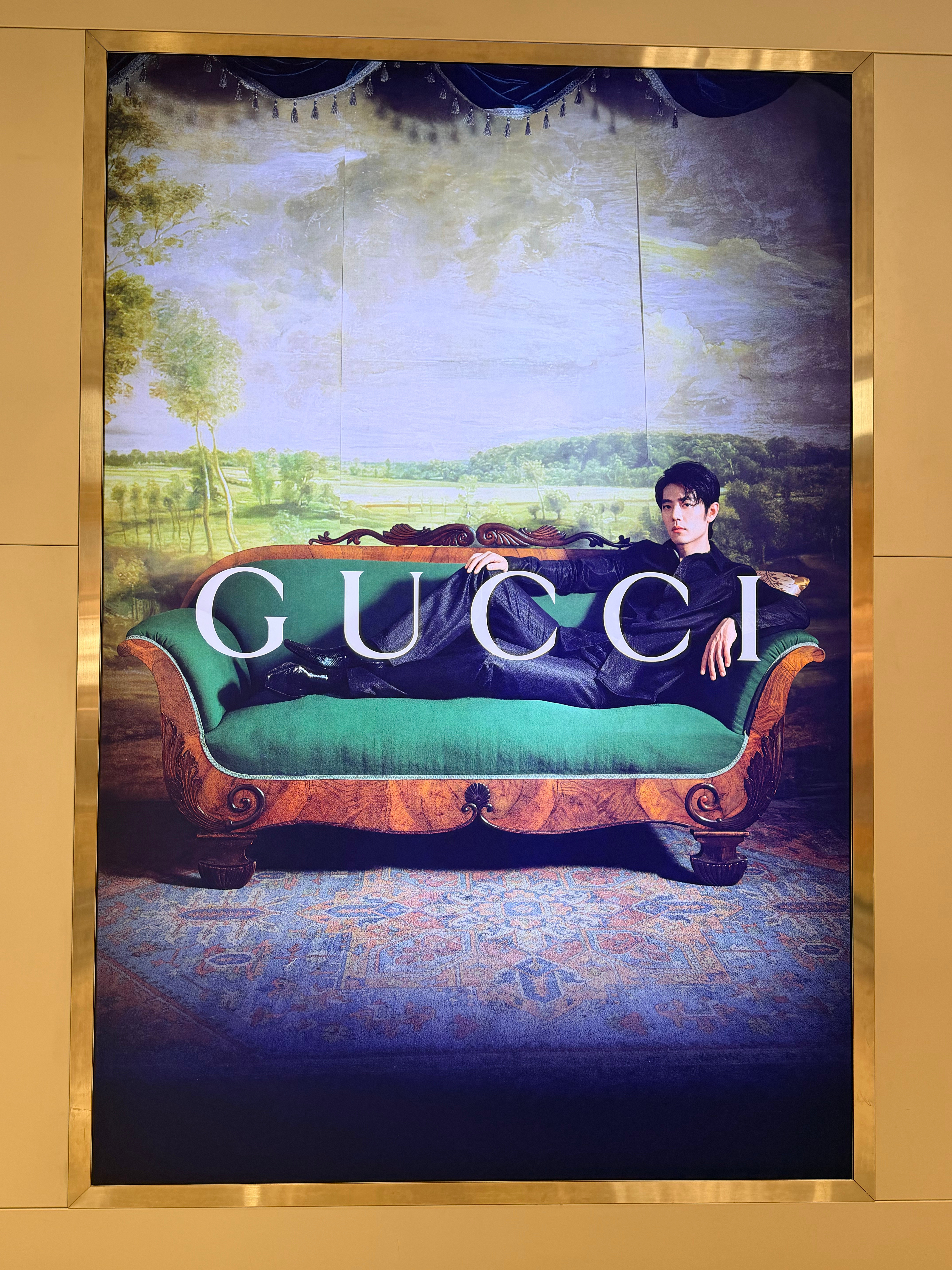 ifs的名画肖战gucci品牌代言人好喜欢金色裤子这张啊​​​
