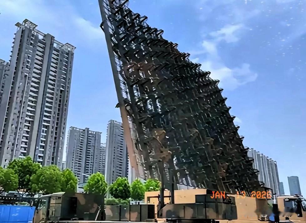 委内瑞拉军方终于道出了被美军大面积压制的关键原因：1月3日当天，美军EA-18G