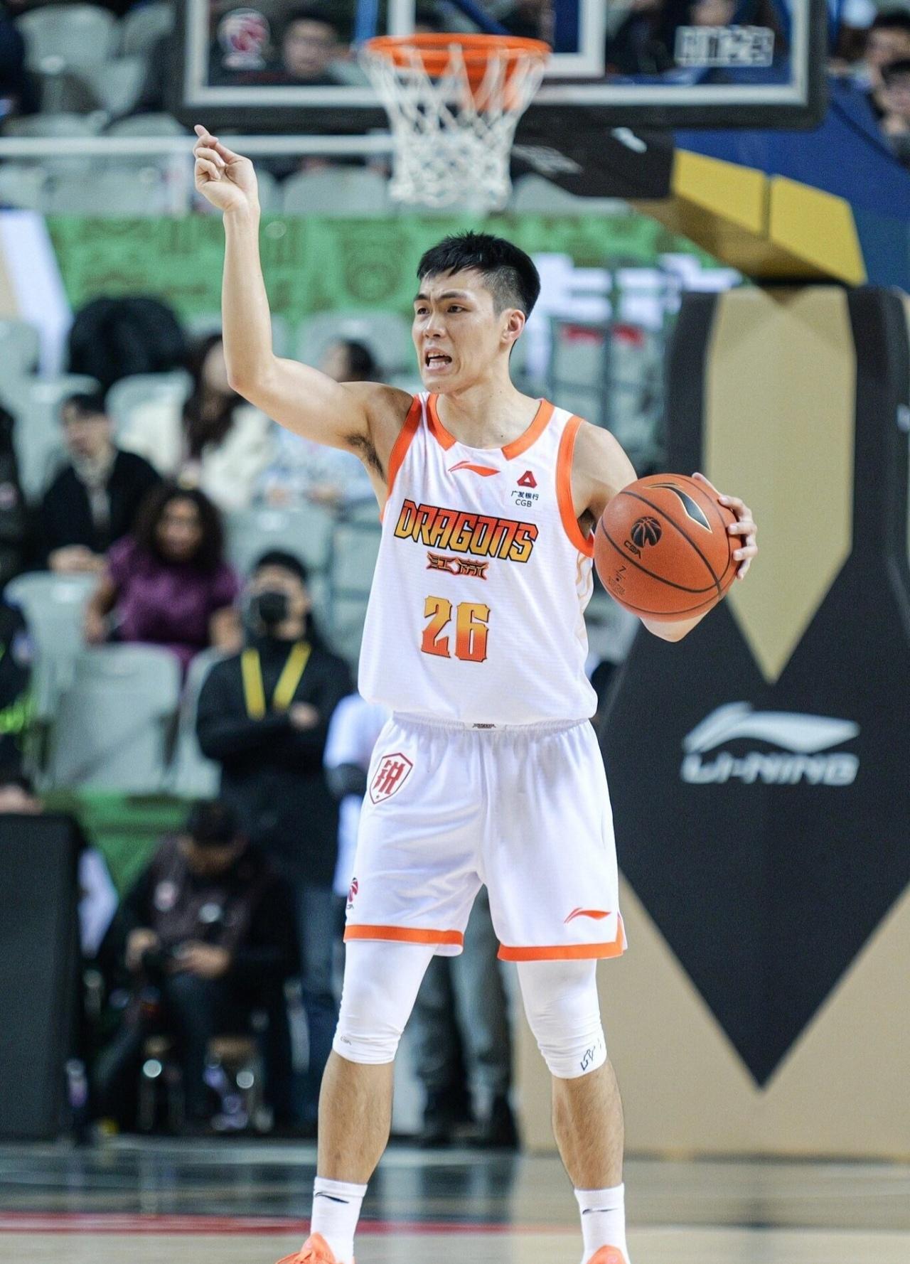 庞峥麟封神一战！不进国家队天理难容啊。江苏加时106:101险胜山东！庞峥麟首