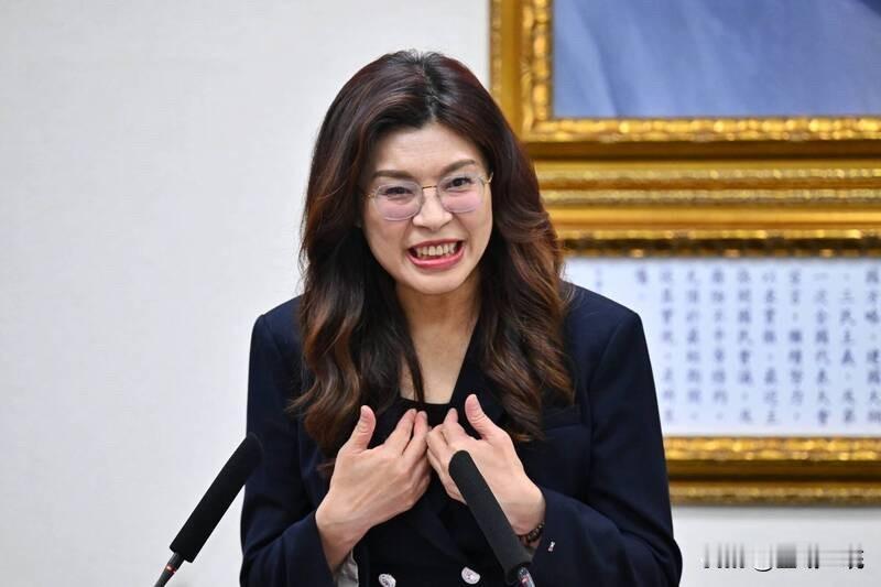 郑丽文：洪秀柱、朱立伦等前主席把国民党败光国民党主席郑丽文今天（15日）在一