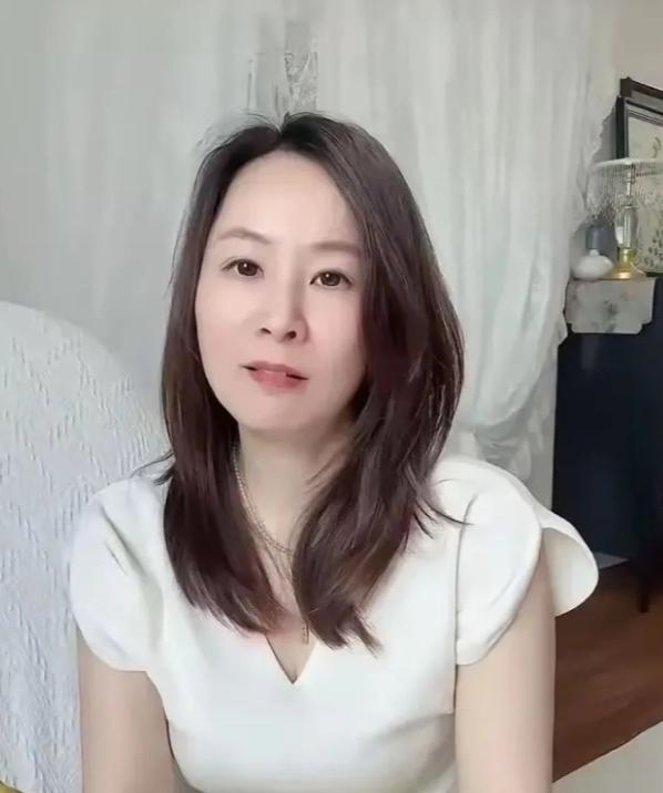 南昌41岁单身女子自驾西藏，仅与陌生男子相伴短短9天，旅途浪漫邂逅埋下意外伏笔，