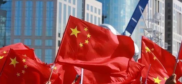 中国为啥能迅速崛起，德国专家给出看法，中国没覆盖全民族的宗教。德国专家说中国没